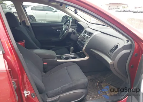 2015 Nissan Altima 2.5 from USA, damaged, VIN 1N4AL3AP7FC233010